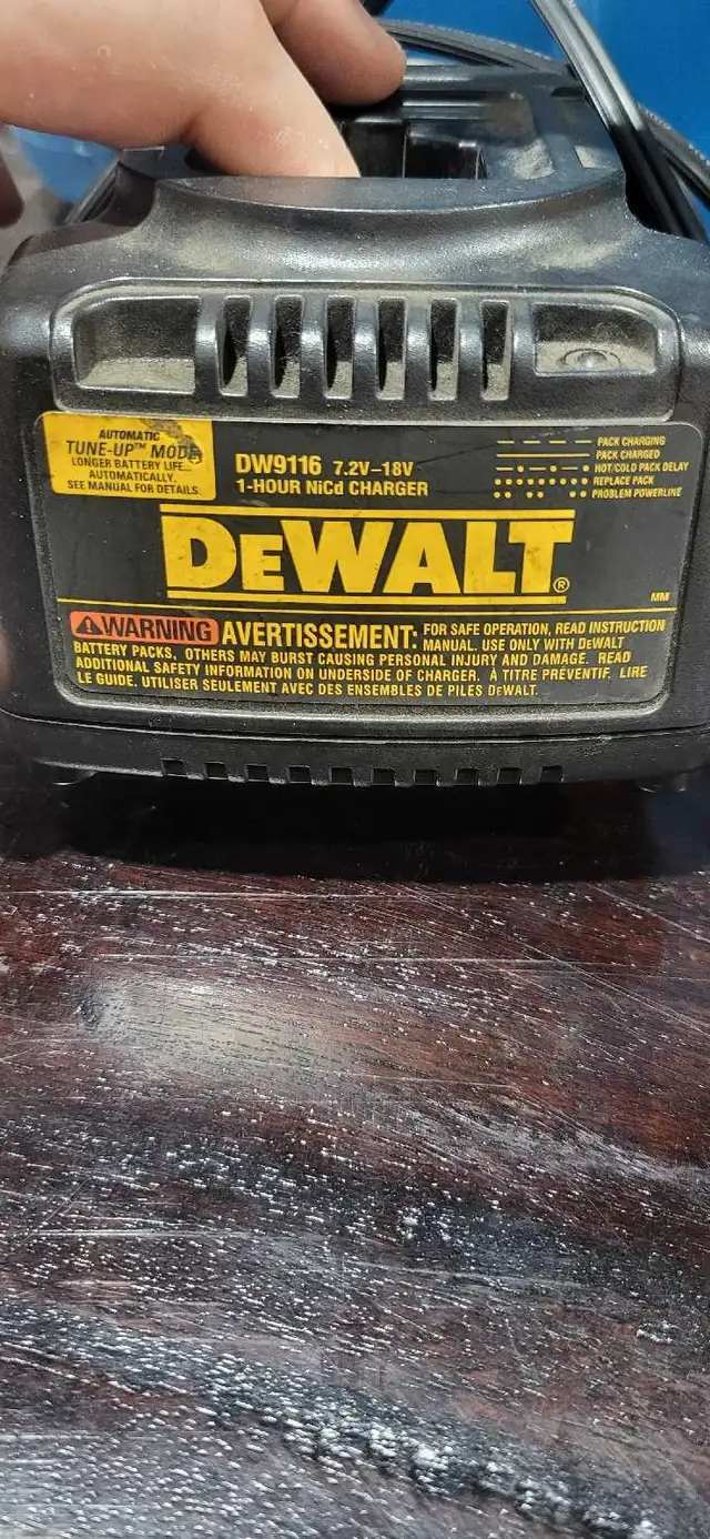 DeWalt DC930 14.4V Cordless Drill With Charger - Tested