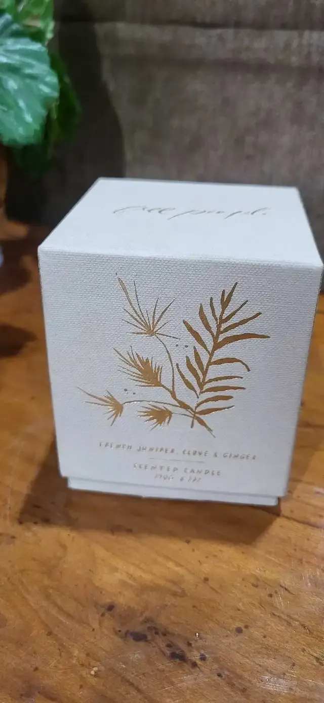 Free People French Juniper Clove & Ginger Scented Candle