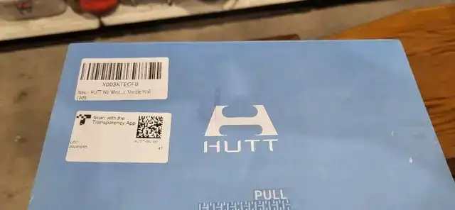 HUTT W8 Window Cleaning Robot - New Box