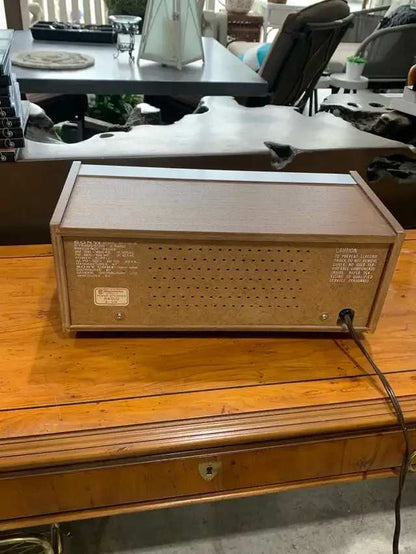 Sony 8F-56W Solid State 2 Band Radio