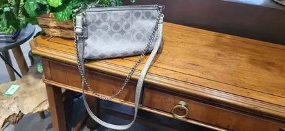 Early 2000s Coach Madison Dotted Op Art Signature Gray wristlet
