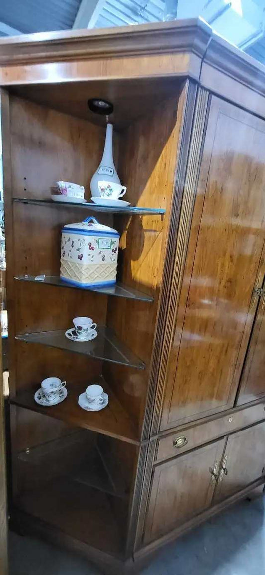 Drexel Heritage Wood Entertainment Cabinet with Corner Displays