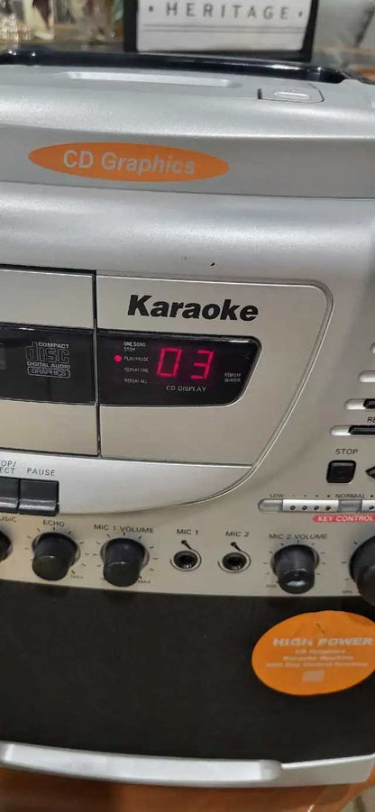 Venturer Karaoke Machine with 2 Mics - Power tested