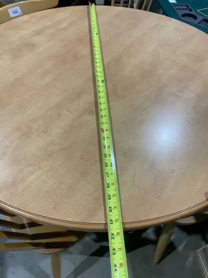Medium Sized Round Kitchen Table With Metal Legs