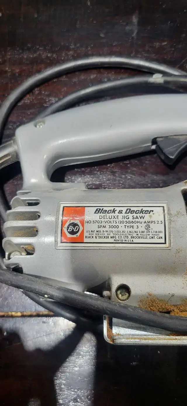 Black & Decker Deluxe Jig Saw - Tested works