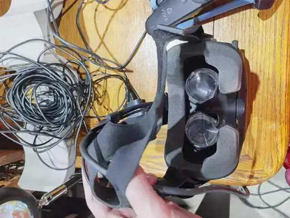 HTC Vive Virtual Reality System - Tested