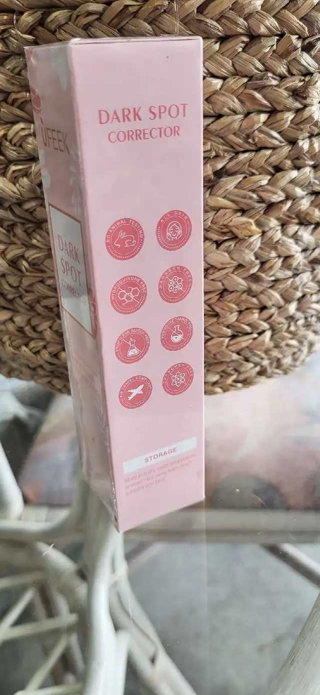 Ufeek Dark Spot Corrector with Retinol and Hyaluronic Acid