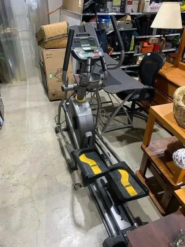 Horizon Fitness Elliptical CE9.2