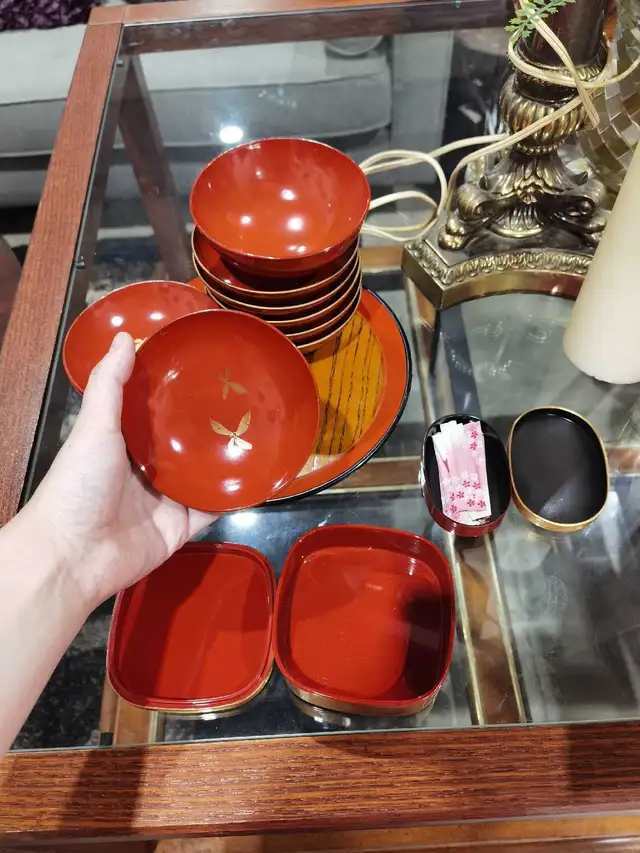Red Japanese Lacquerware Set