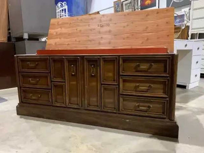 Huppe Cedar Chest