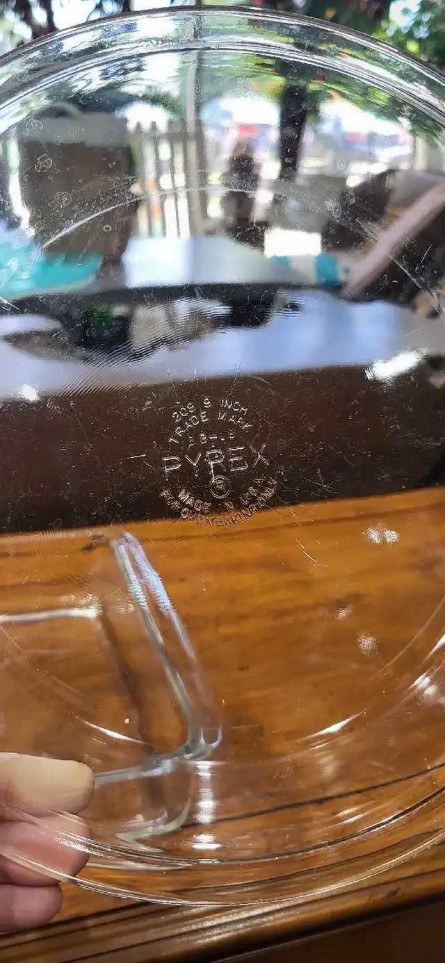 Vintage Pyrex Baking Dish and Pie Plate Set