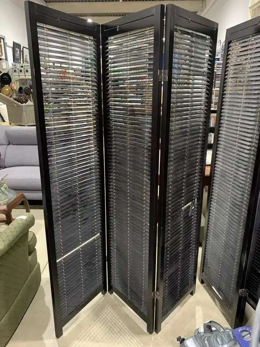 3-Panel Folding Privacy Screen - Fair Condition