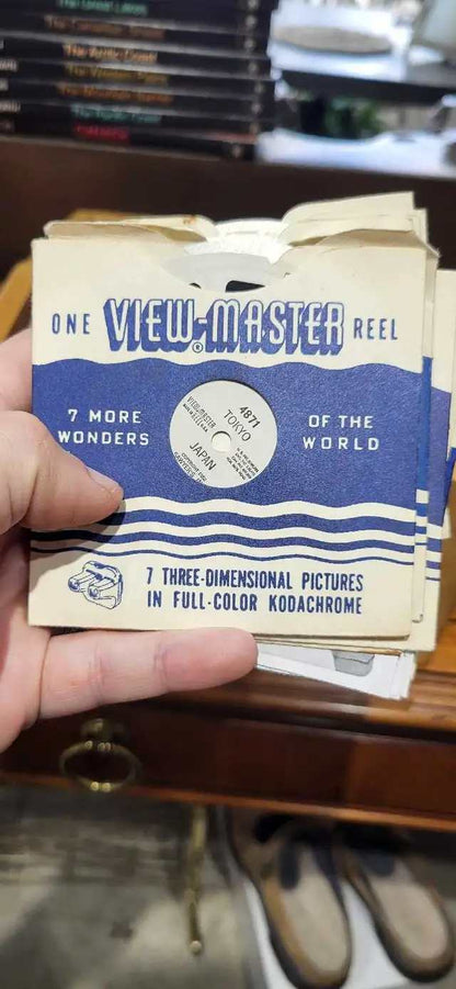 View-Master Stereoscope Viewer and Vintage Reels