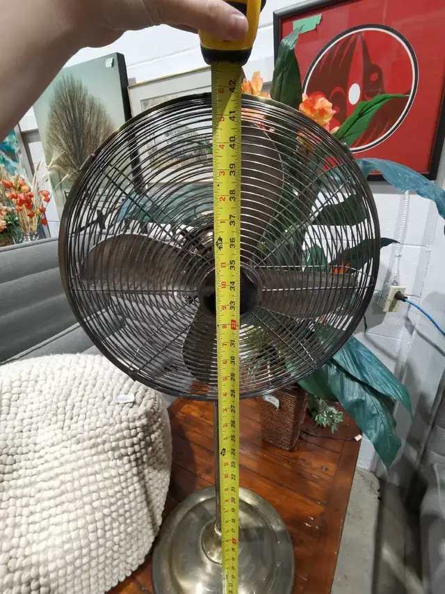 Vintage Style Metal Floor Fan - tested
