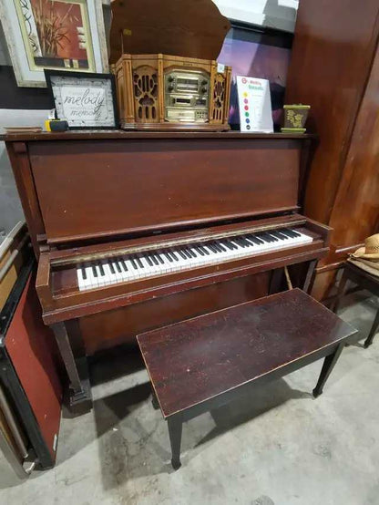 Gerhard Heintzman Upright Piano