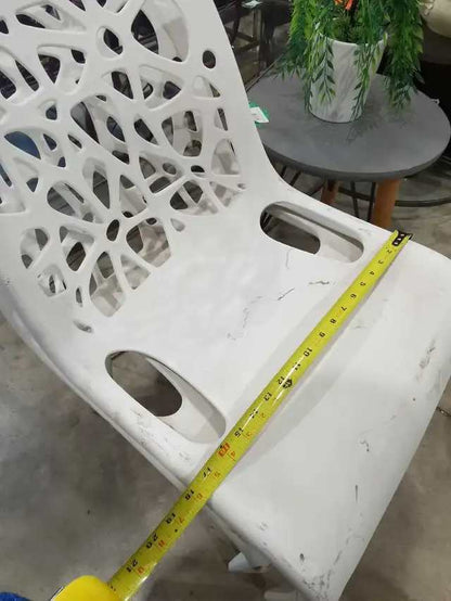 2 white Patio chairs with 2 glass tables (set)