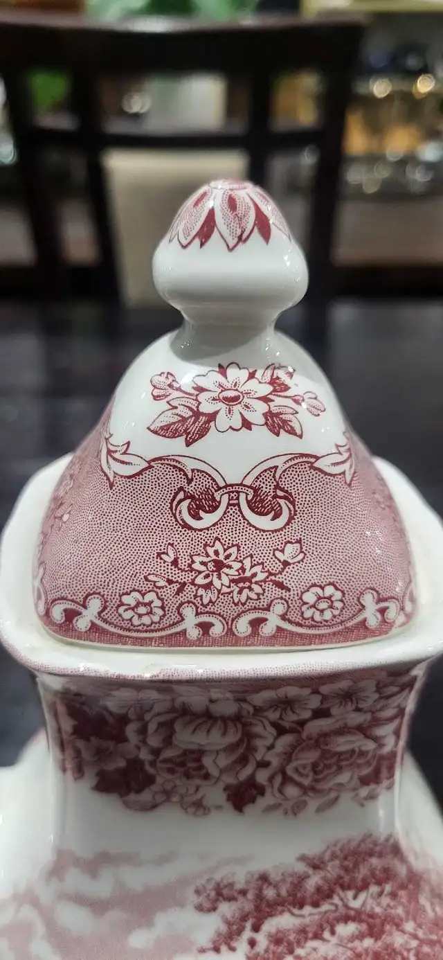 W.H. Grindley Homeland Teapot