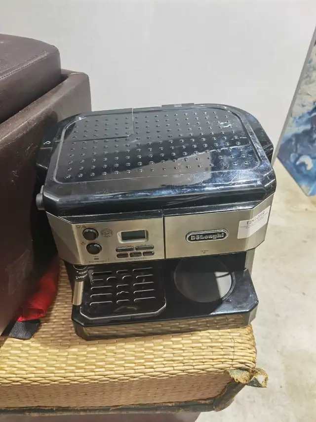 Delonghi BCO430BC Coffee and Espresso Machine