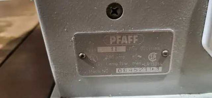 Pfaff 90 Sewing Machine with Cabinet and 2 Drawers