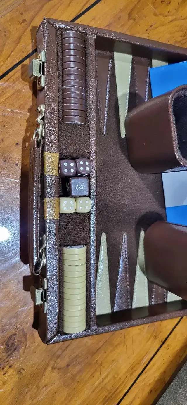 Vintage Mr. Backgammon Game Set