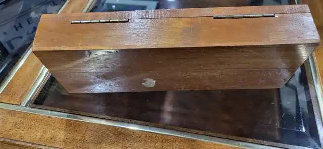 Vintage Wood Cribbage Board with Dominoes Set