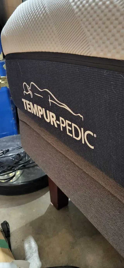 Tempur-Pedic ProAlign Medium Hybrid Mattress/Adjustable Base