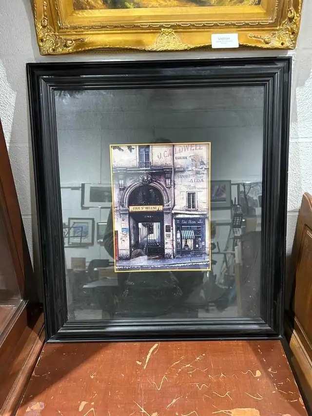 Cour St. Helene 'Adia' T.Pradzynski in Black Frame