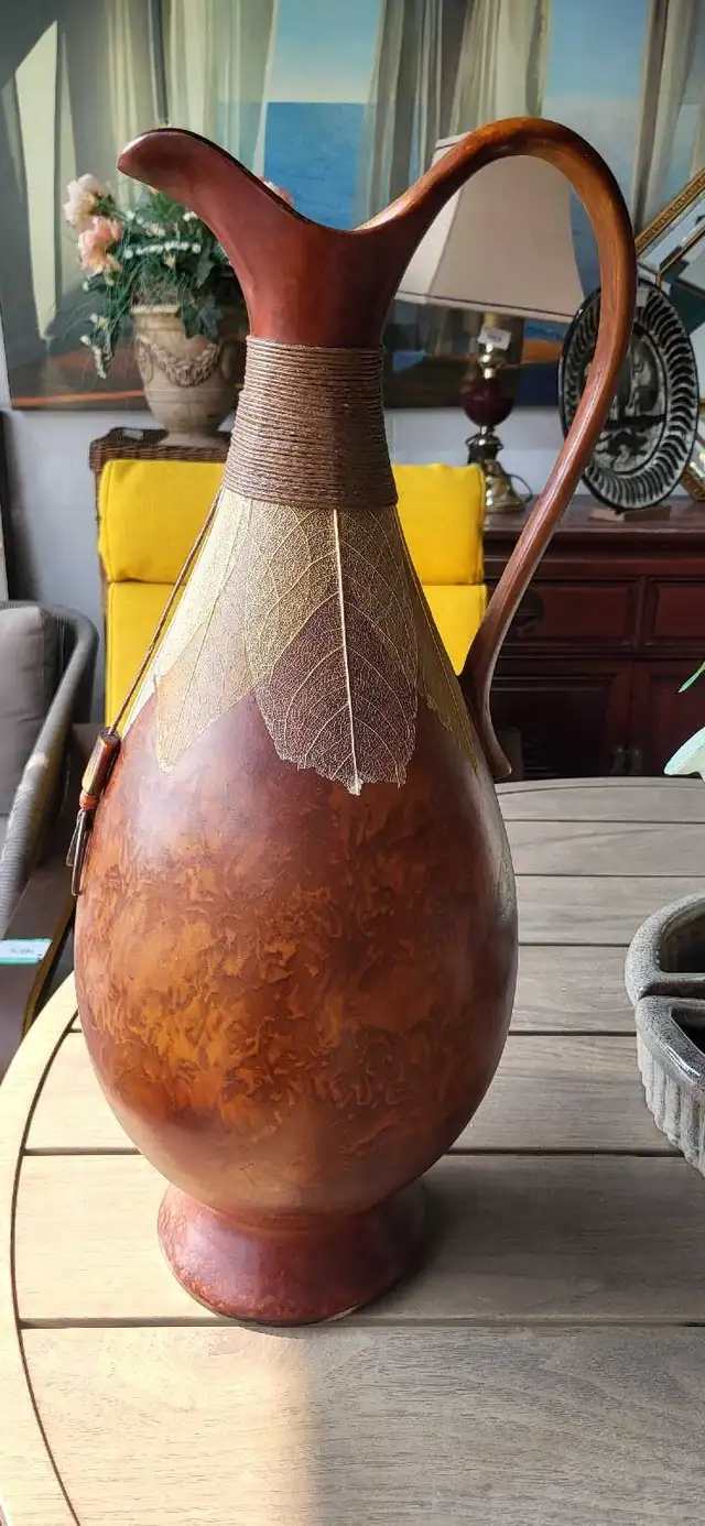 Decorative Gourd Vase with Leaves