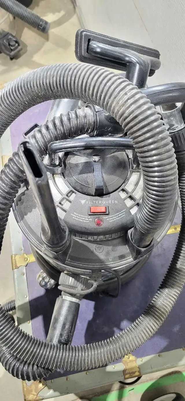FilterQueen Vacuum - Missing Pole Attatchment