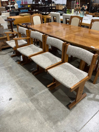 Dining chairs set of 4