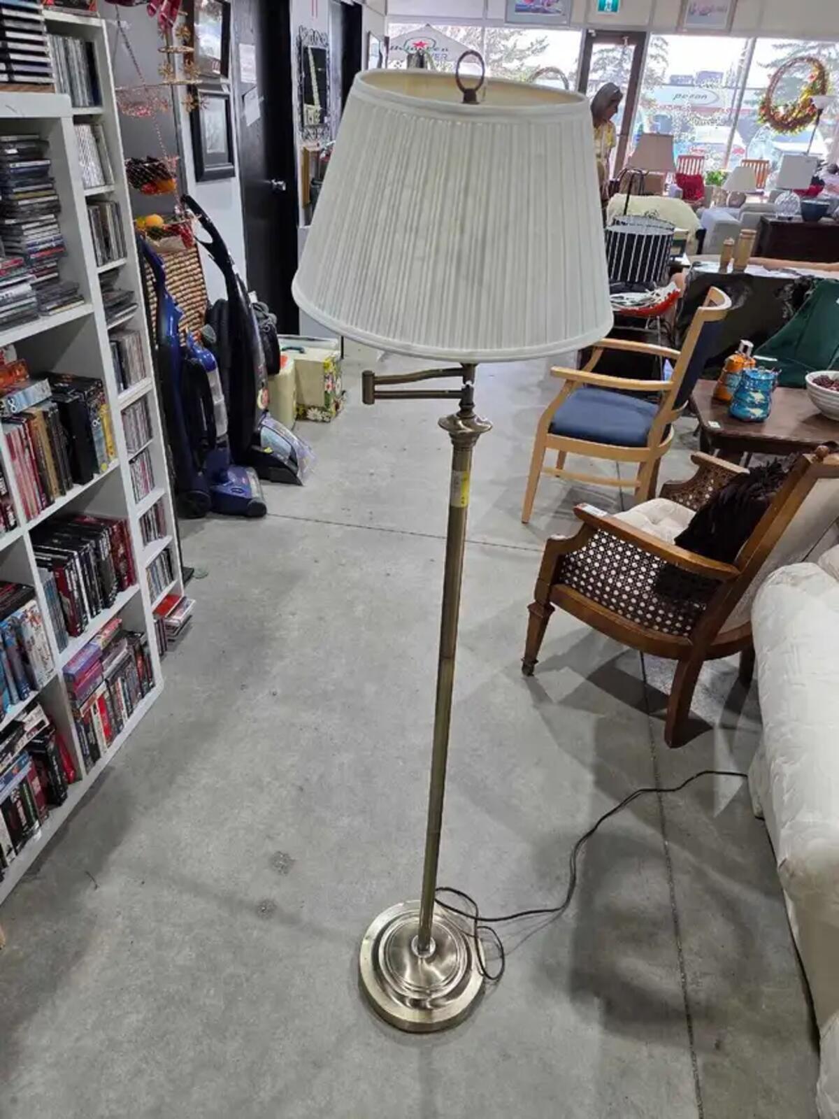 Vintage Brass 5ft Floor Lamp