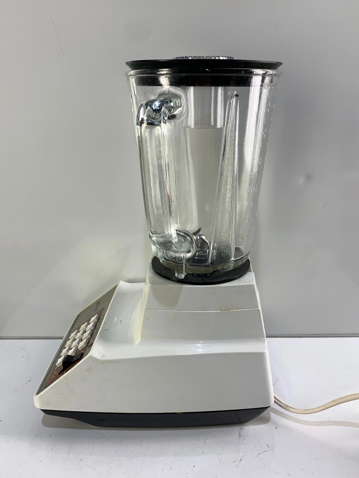 Vintage lona 12 Speed Solid State Blender