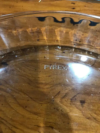 Vintage Pyrex Tart and Pie Dish - Set of 2