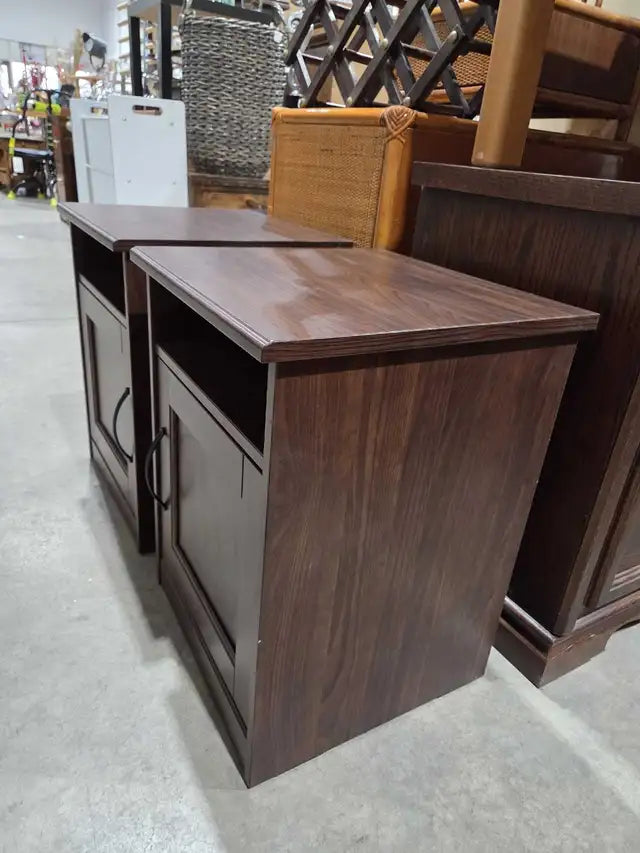 Wooden Nightstand Set