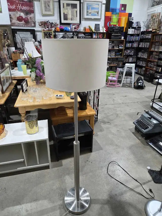 Sleek Modern Floor Lamp