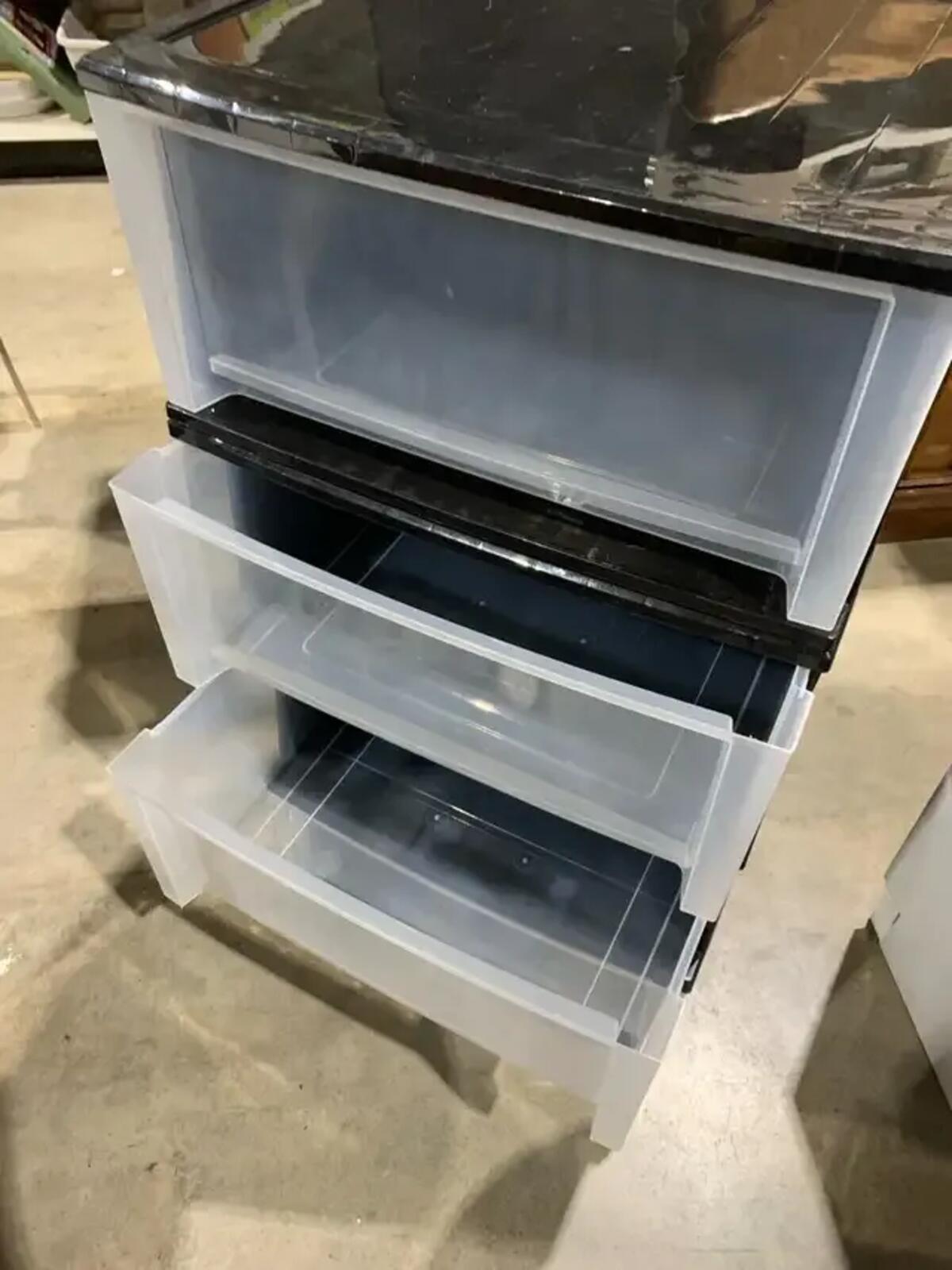 Sterilite Stacking Drawer Unit (4 individual drawers)