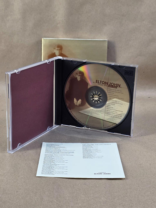 Simply Best Elton John: Deluxe Golden Personal Album featuring Chinese text CD