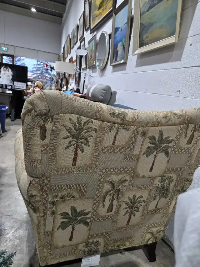 Comfy Tree Pattern ArmChair