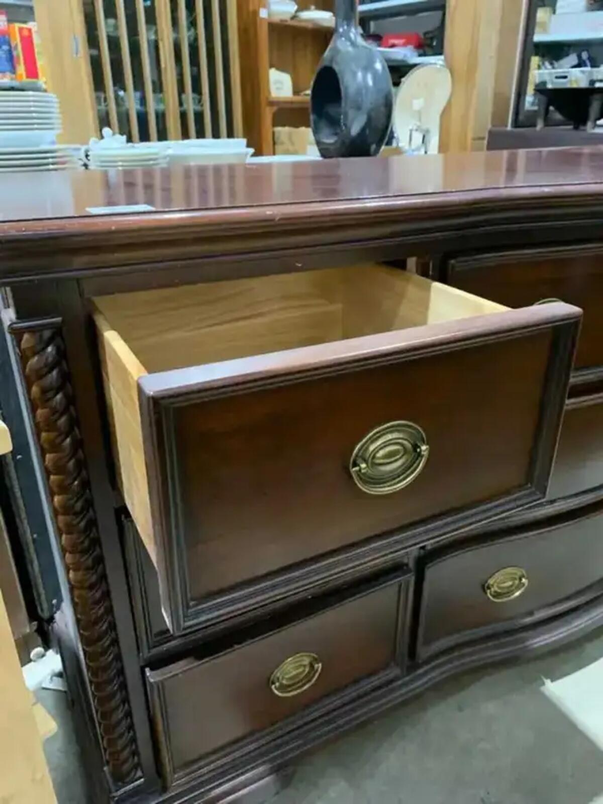 Solid Wooden 9-Drawer Dresser