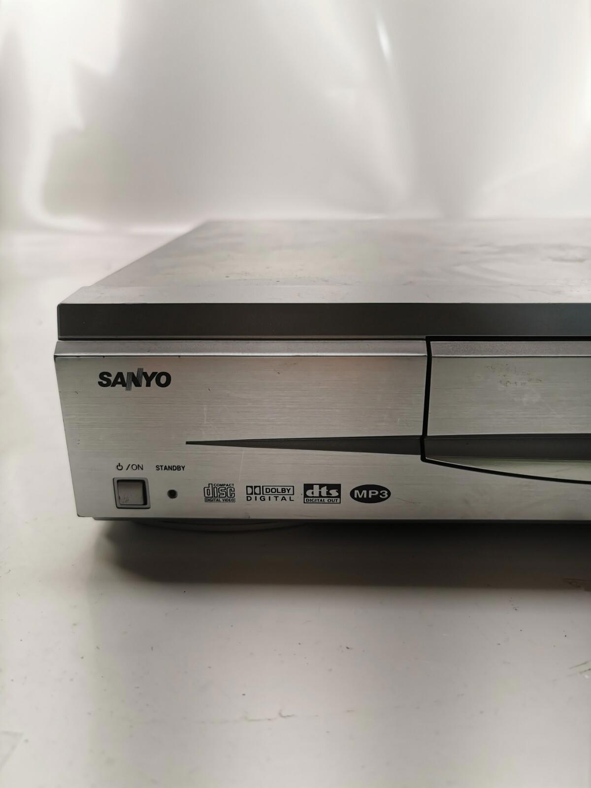 Sanyo DVD-7201 Component Digital Video DVD Player.