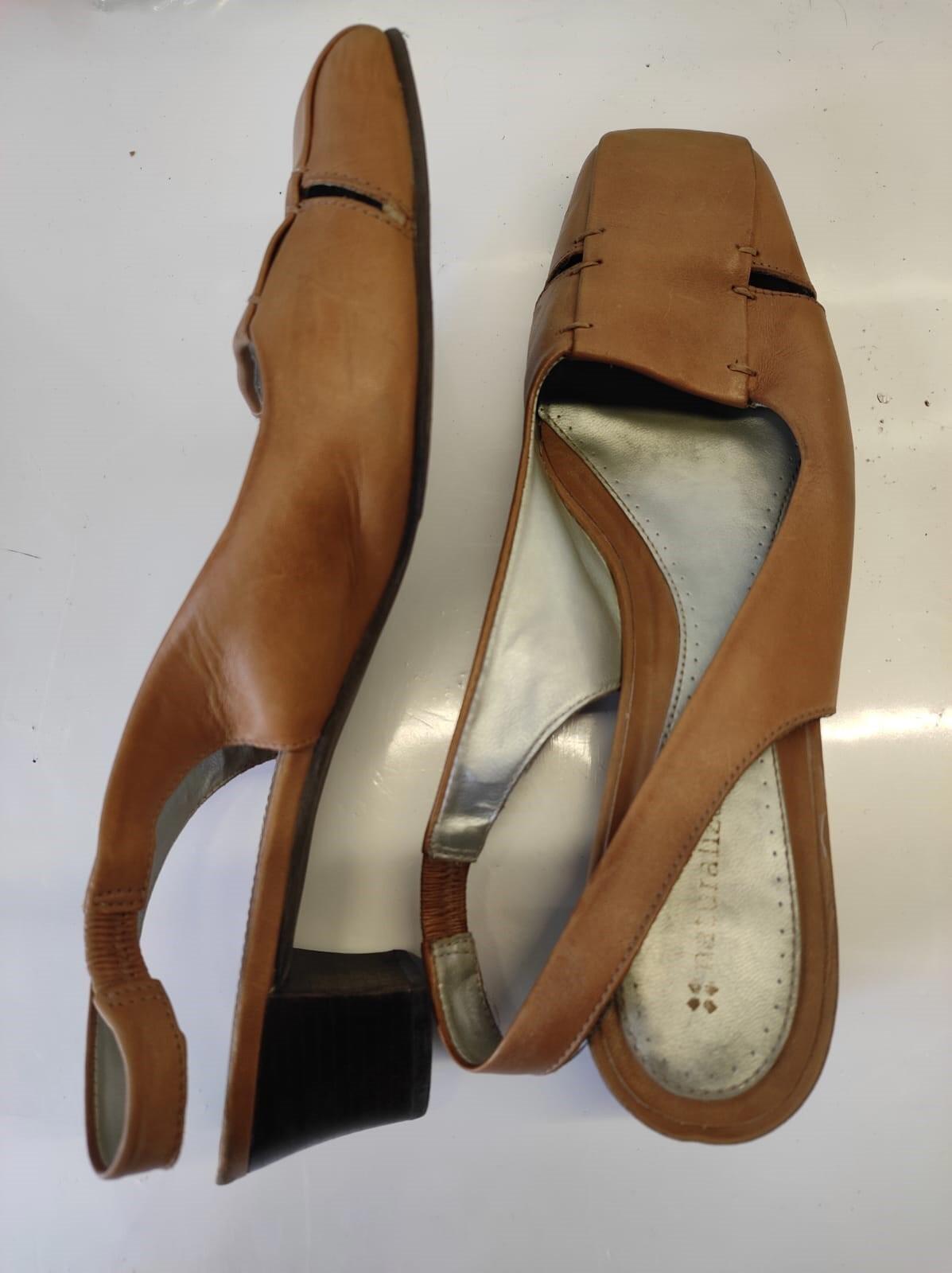 Sandales à talons slingback à bout ouvert avec boucle à la cheville pour femme Naturalizer 7