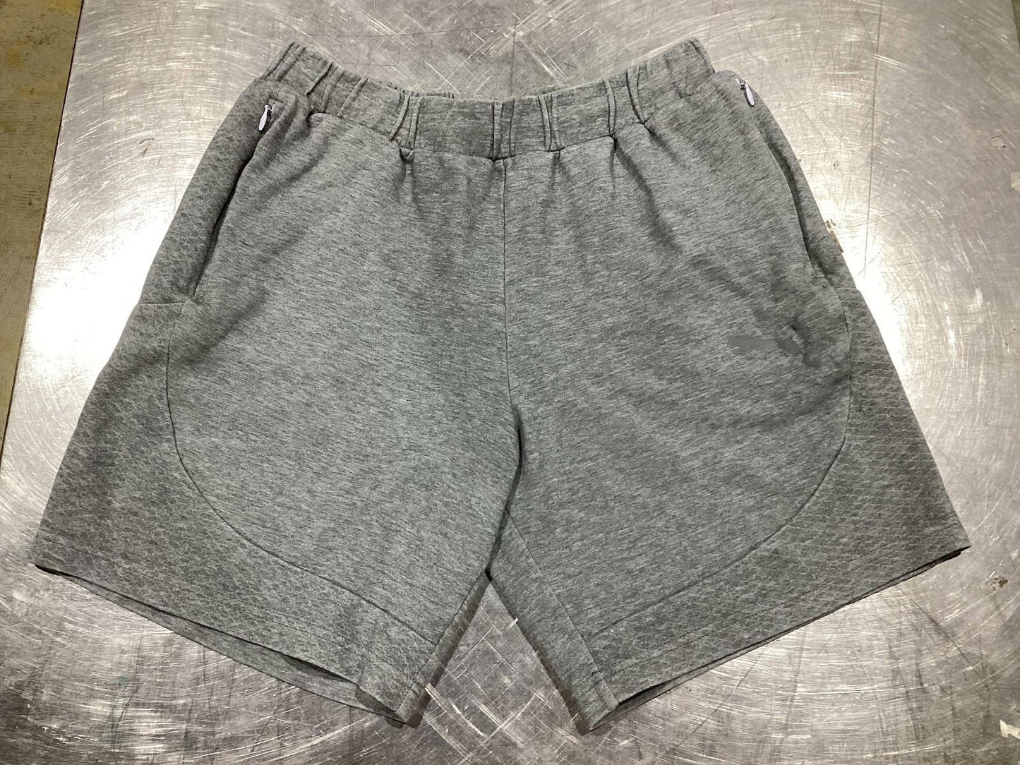 PUMA Men’s Gray Athletic Shorts – Size M