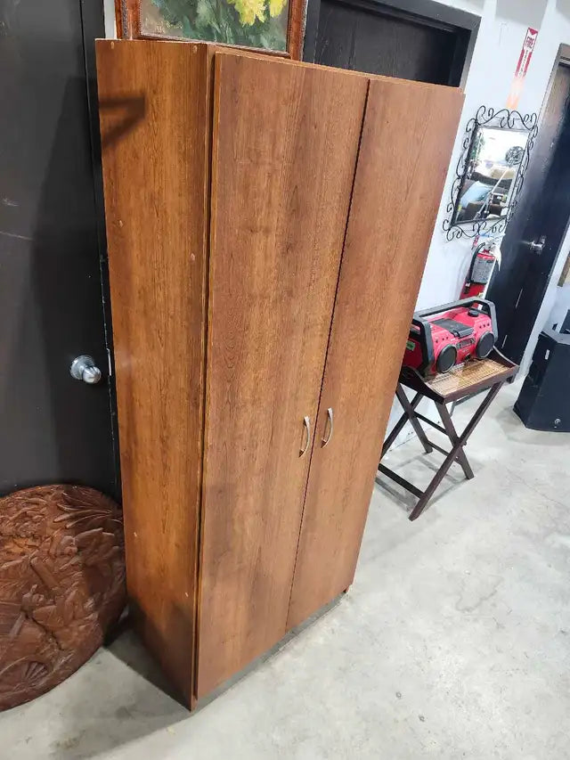 Wardrobe / Shelving Unit