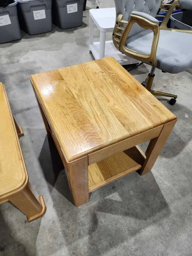 Table d'appoint en bois