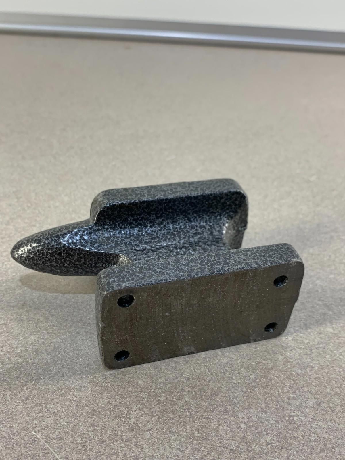 Petite enclume en fonte pour fabrication de bijoux en forme de corne