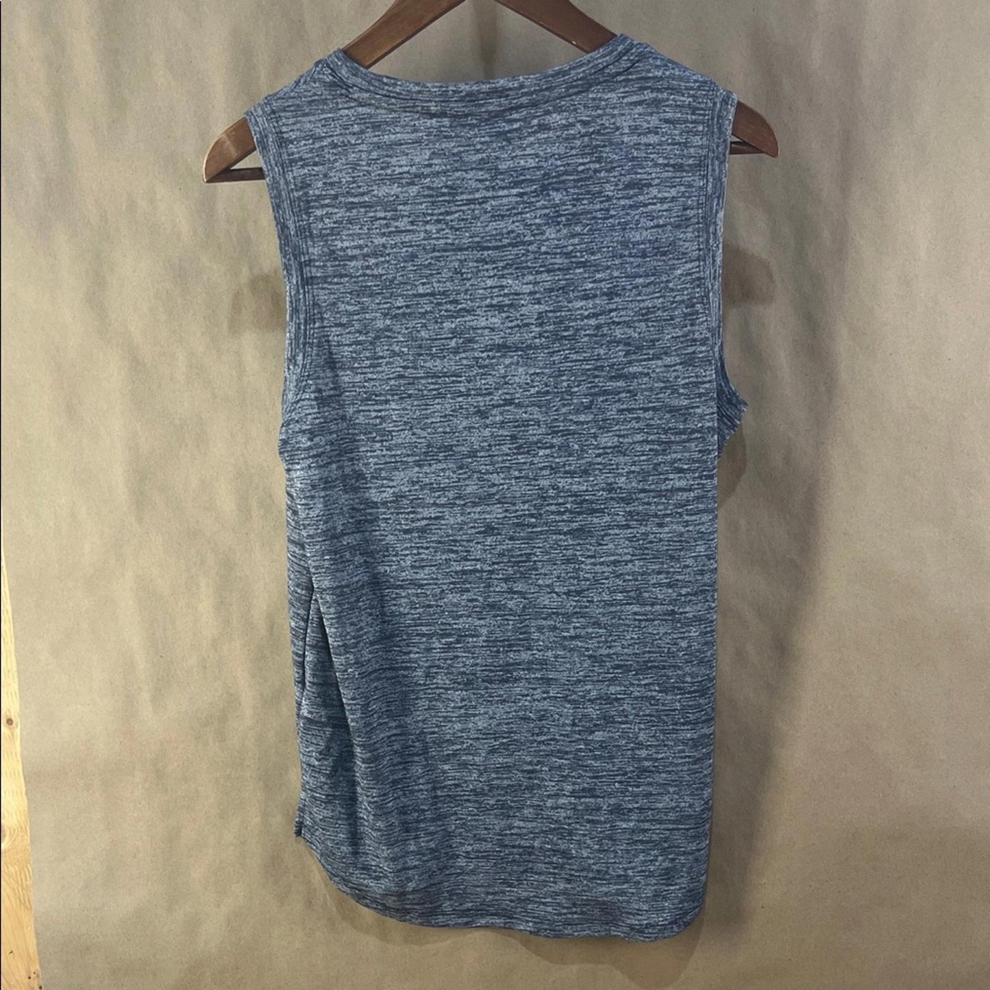Athleta Women’s Gray Sleeveless Top (Size L)