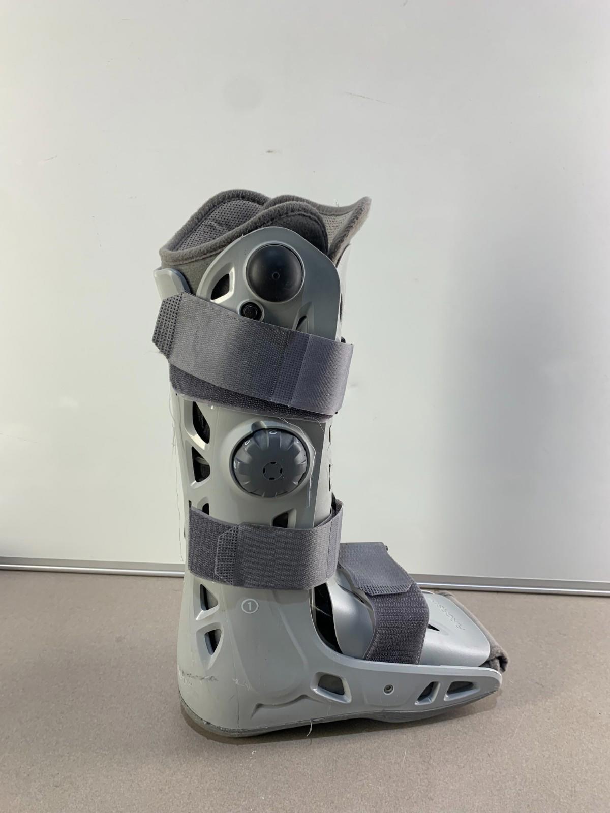 Aircast  Walker Brace / Walking Boot Medium Submit