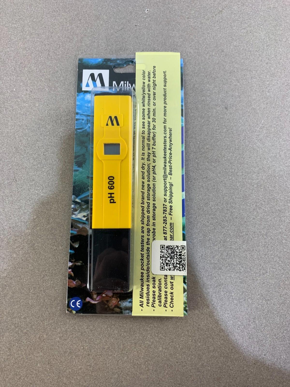 Milwaukee Instruments PH600 Digital Water pH Meter/Tester