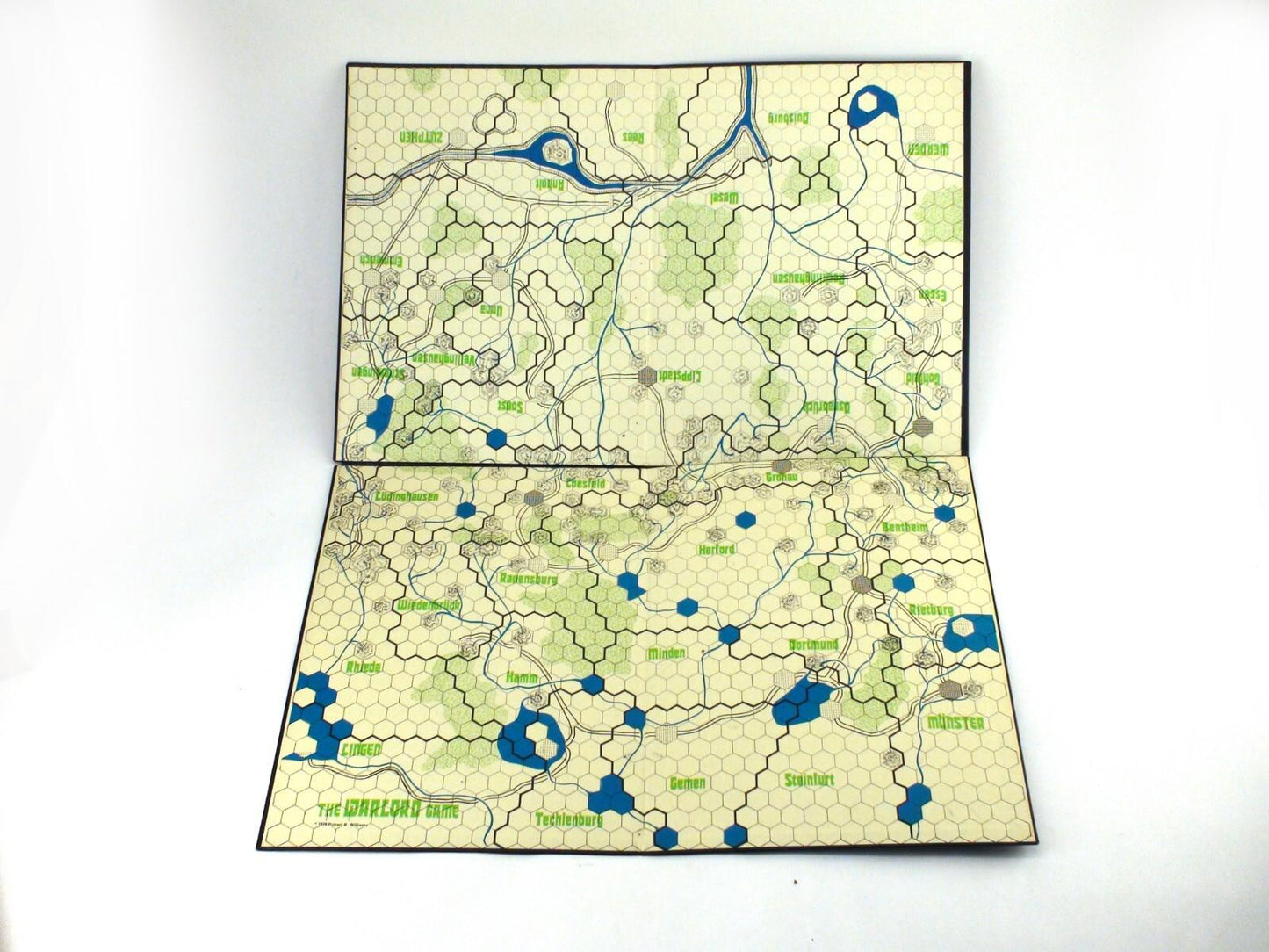 GOOD CONDITION The Warlord Game 1977 - Vintage Strategy Board Game