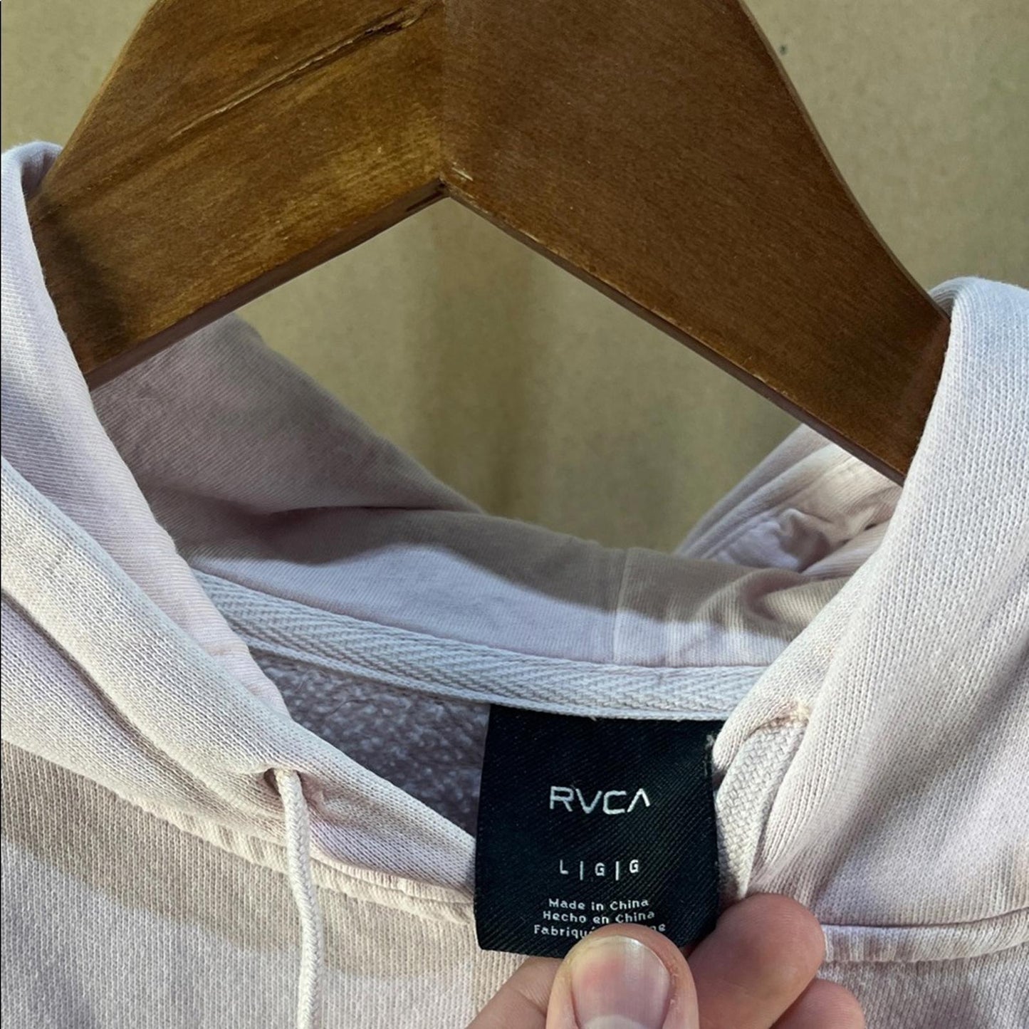 RVCA Men’s Lavender Hoodie (Size L)